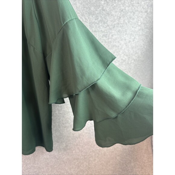 Miss Lili Women's Plus Size 2X Emerald Green Ruffle Tiered Sleeve Blouse - Picture 2 of 5